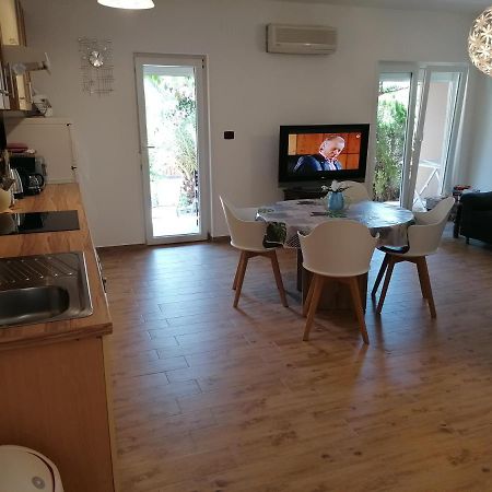 Apartman Ilaria Medulin Eksteriør bilde
