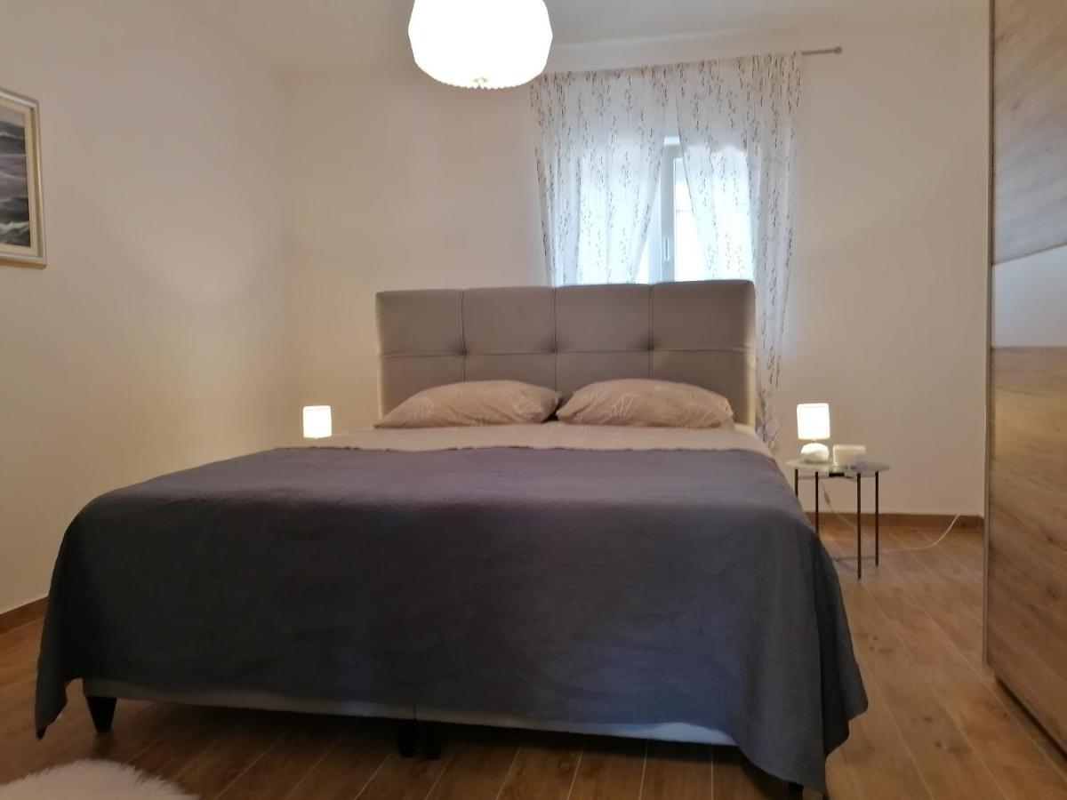Apartman Ilaria Medulin Eksteriør bilde